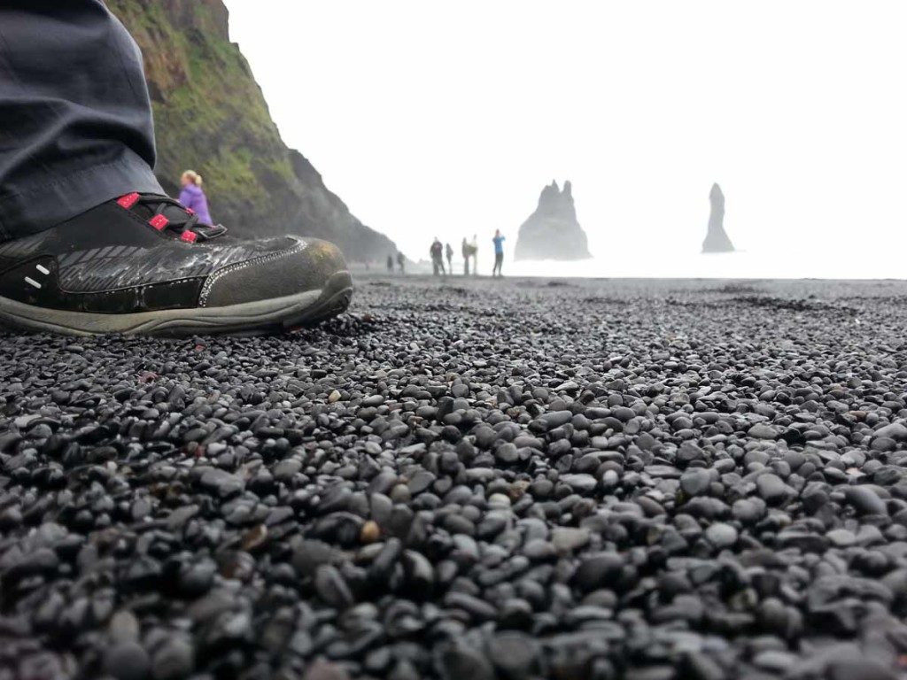 Vik - Black Sand Beach, ou praia de areia preta, na Islândia