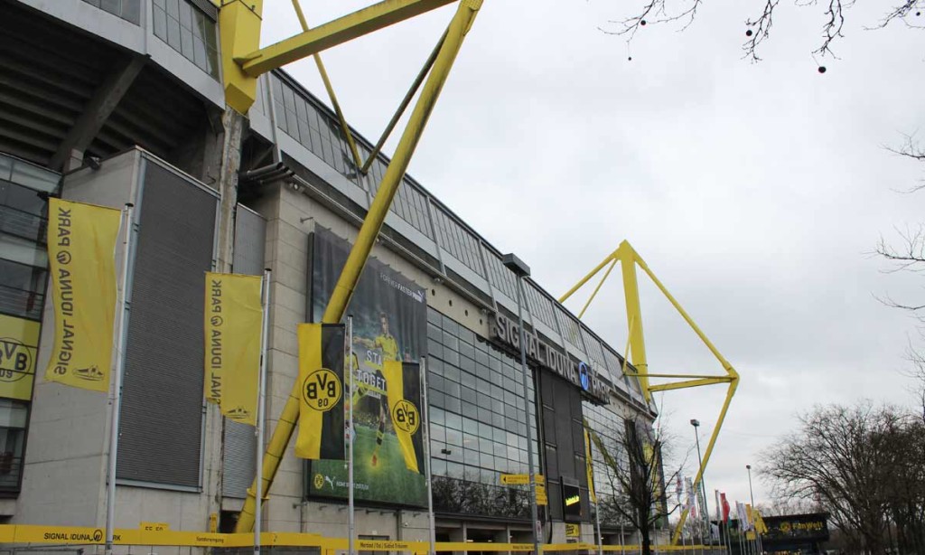 Signal Iduna Park visto de fora