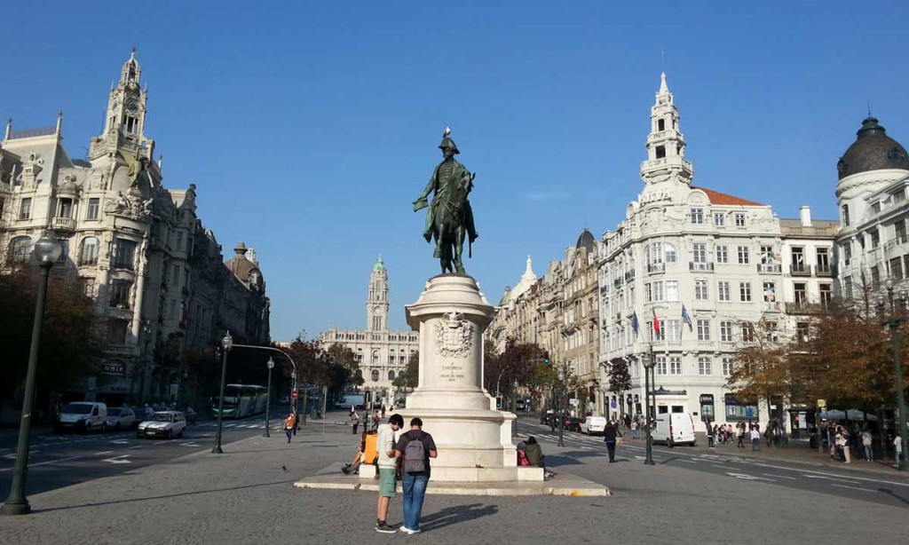 Estátua da Liberdade Porto Portugal