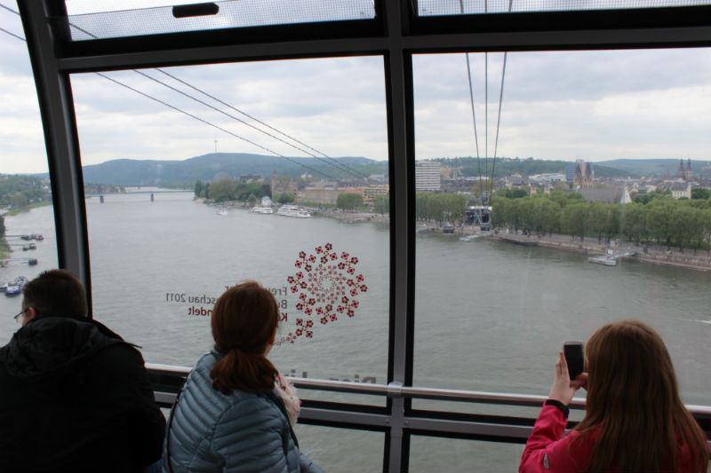 O passeio de teleférico é uma das melhores atrações de Koblenz.