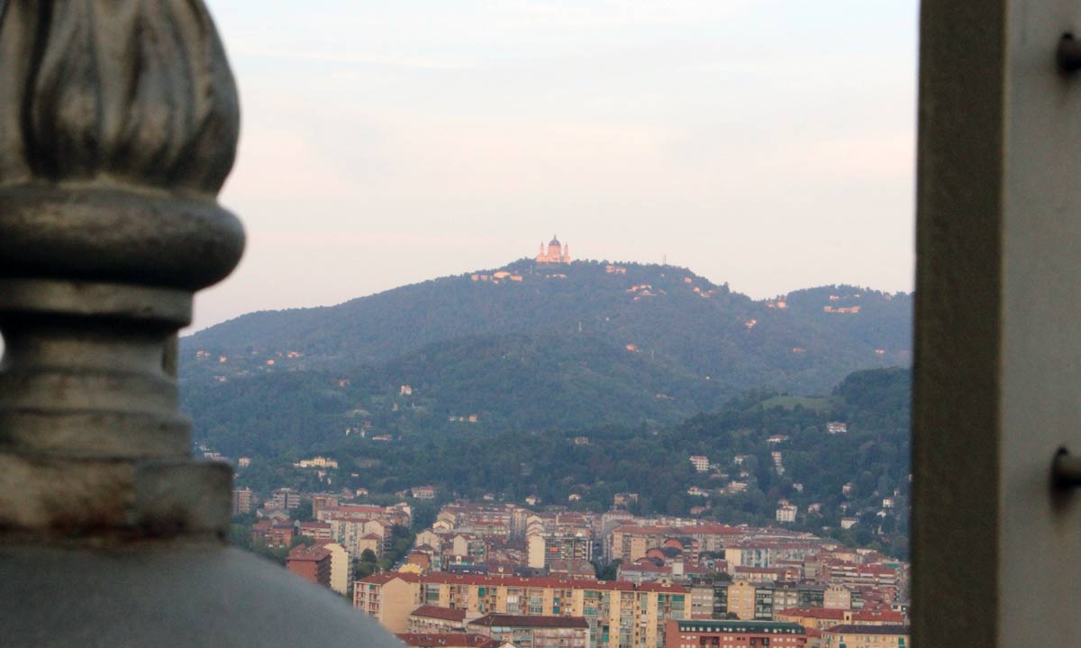 Foto da vista da basílica de Superga