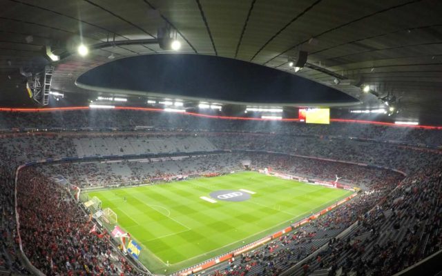 estádio do bayern de munique por dentro