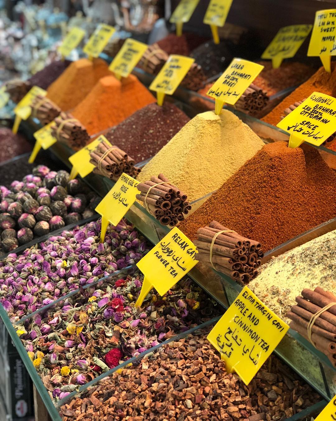 temperos no mercado de especiarias de istambul