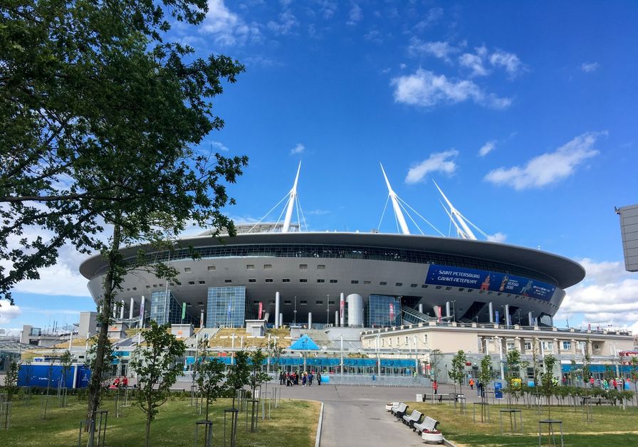 Como é assistir um jogo na arena do Zenit em São Petersburgo