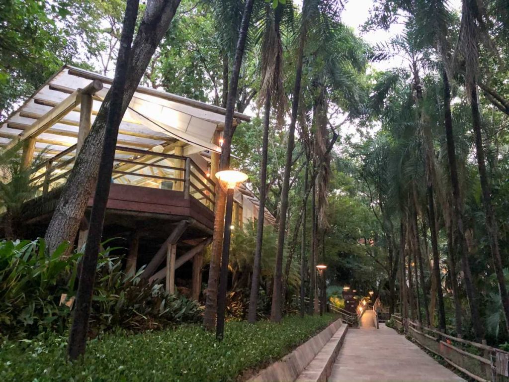 spá manacá dentro do parque das fontes, no complexo do Rio Quente