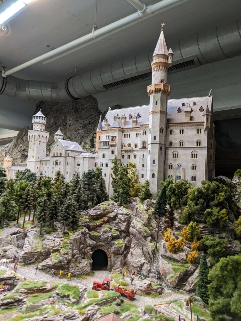 miniatura do castelo de neuschwanstein, também conhecdo como castelo da cinderela