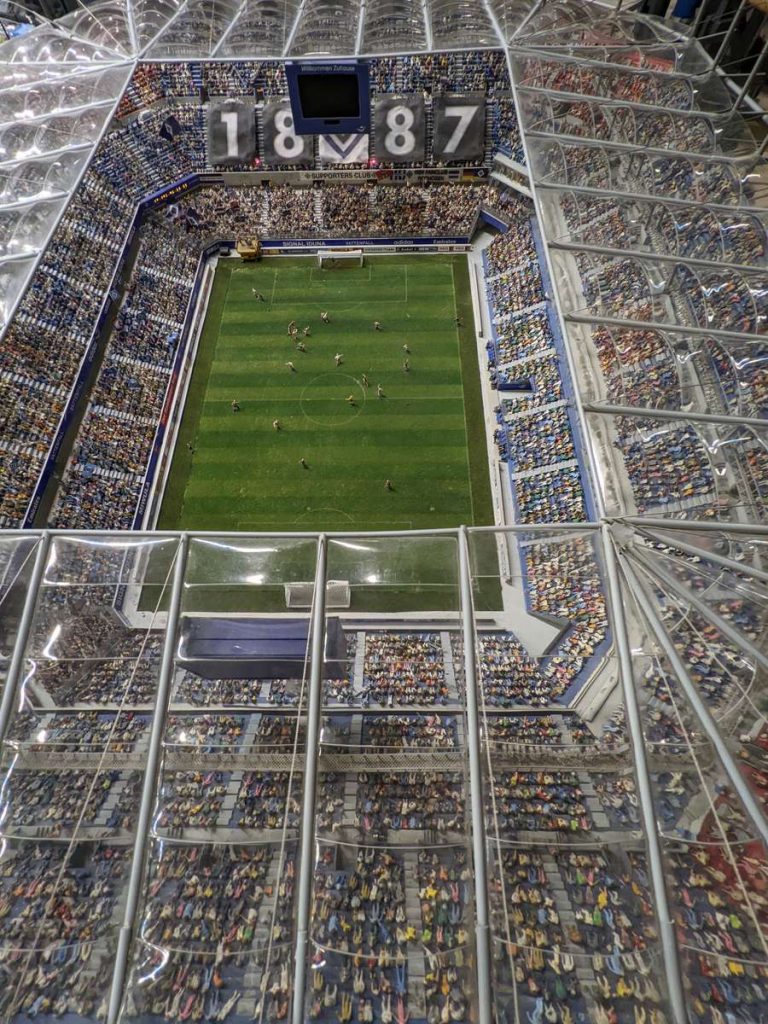 miniatura do estadio do hamburgo no miniatur wunderland